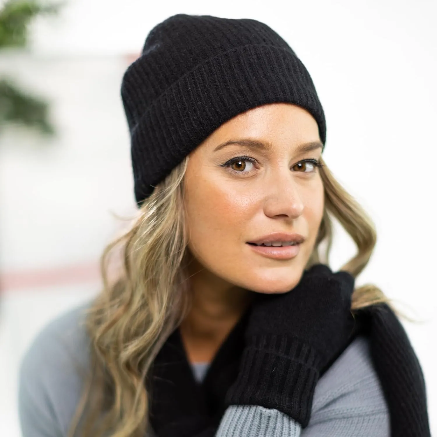 Fishers Finery Women's 100% Cashmere Cuffed Beanie